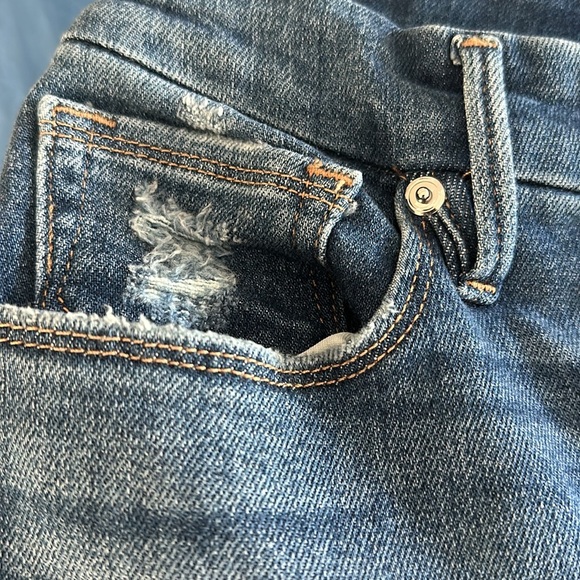 Good American Good Legs Flare Jeans - Picture 5 of 5